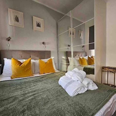 Beautiful And Spacious Flat Londres Exterior foto