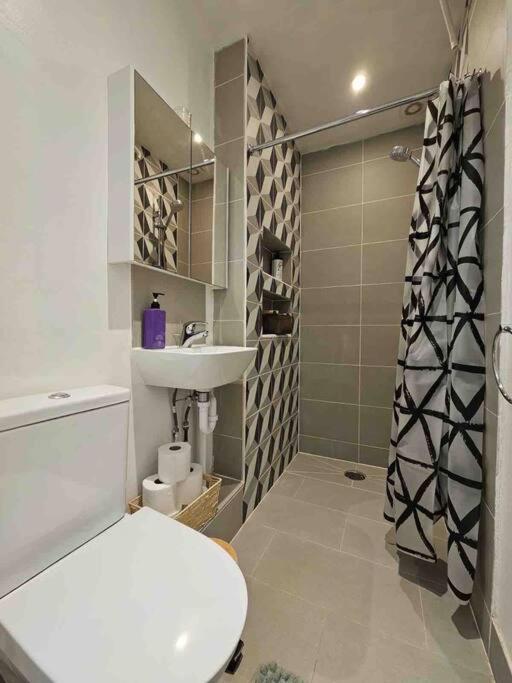 Beautiful And Spacious Flat Londres Exterior foto